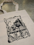 Detailansicht des illustrativen Frontprints auf naturfarbener Totebag